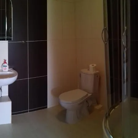 منزل للإقامة Robi I *